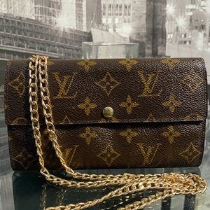 Authentic Louis Vuitton Monogram Sarah Wallet
